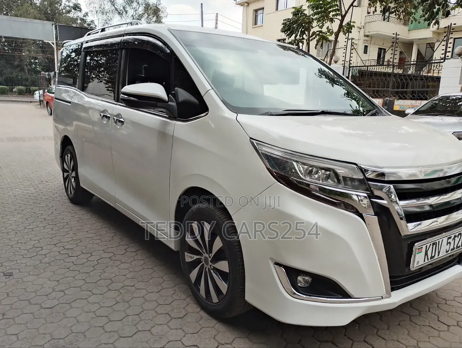 Toyota Esquire 2019 White