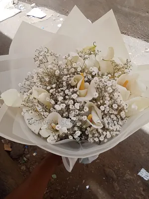 Elegant White Rose Bouquet
