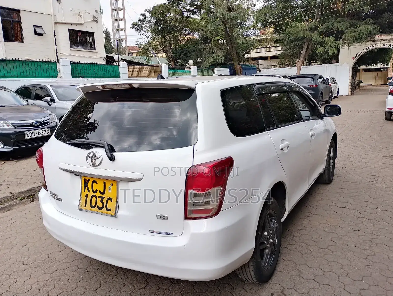 Toyota Corolla Fielder 2009 White