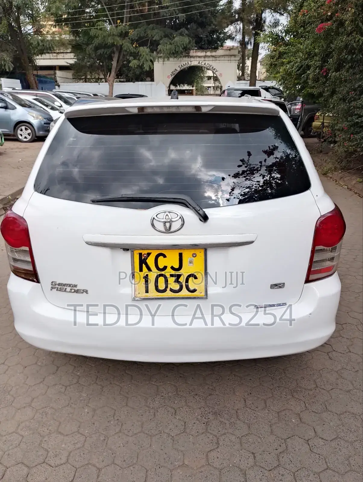 Toyota Corolla Fielder 2009 White