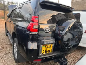 Toyota Land Cruiser Prado 2013 Black