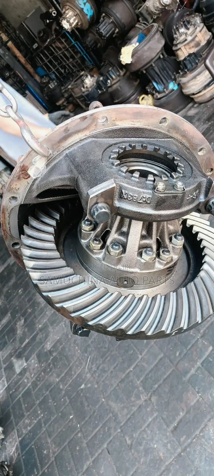 Rear Diff Isuzu FVR 90 or DQR , Ratio 8/41