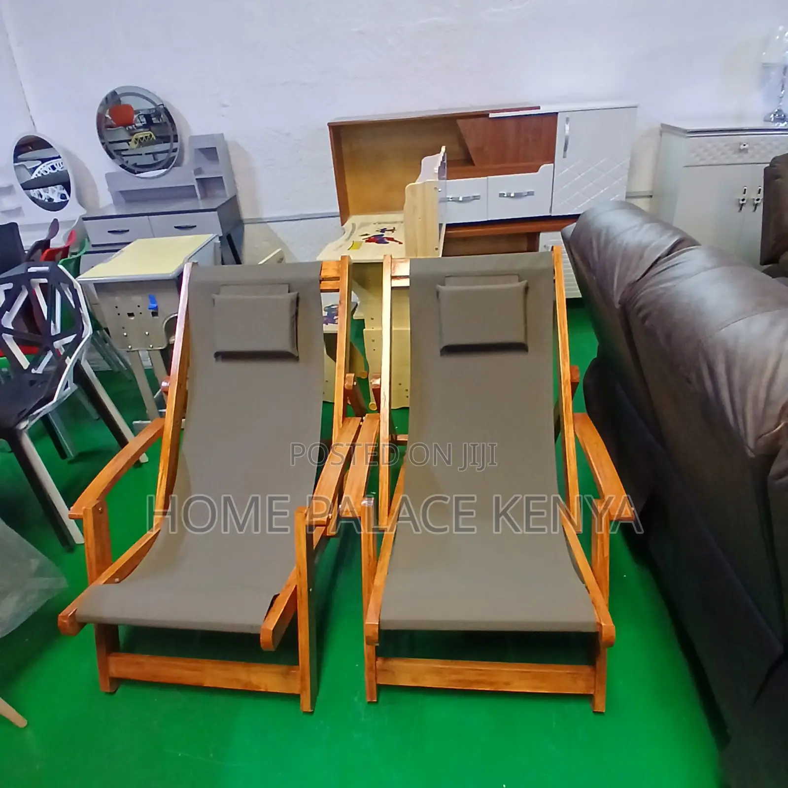 Lounge Chair: Foldable Wooden Recliner Deck Chair