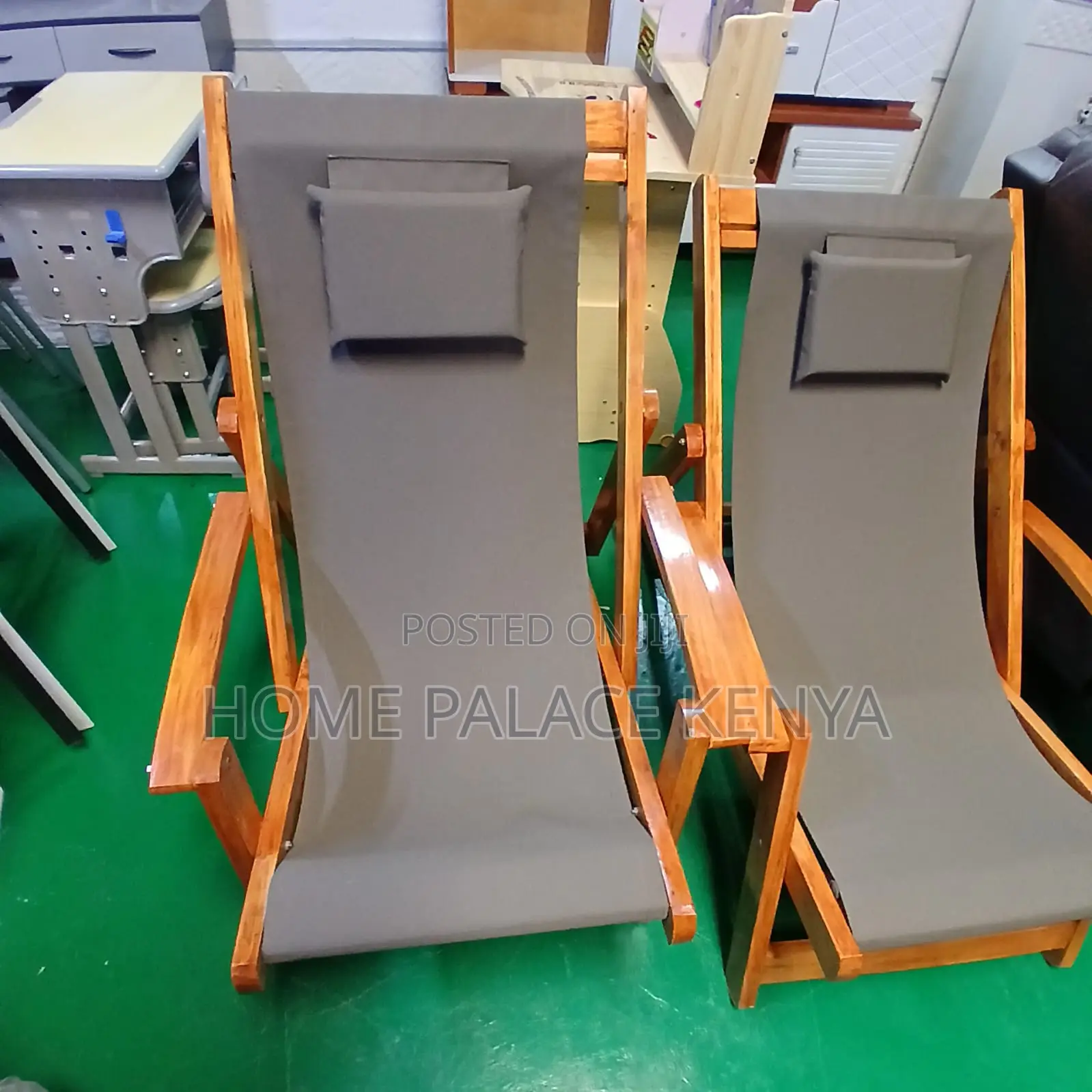 Lounge Chair: Foldable Wooden Recliner Deck Chair