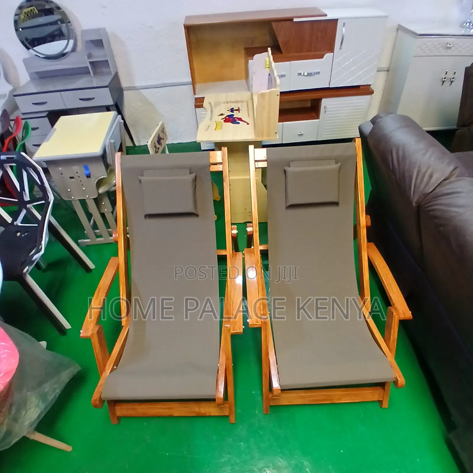 Lounge Chair: Foldable Wooden Recliner Deck Chair