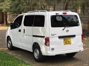 Nissan NV200 2014