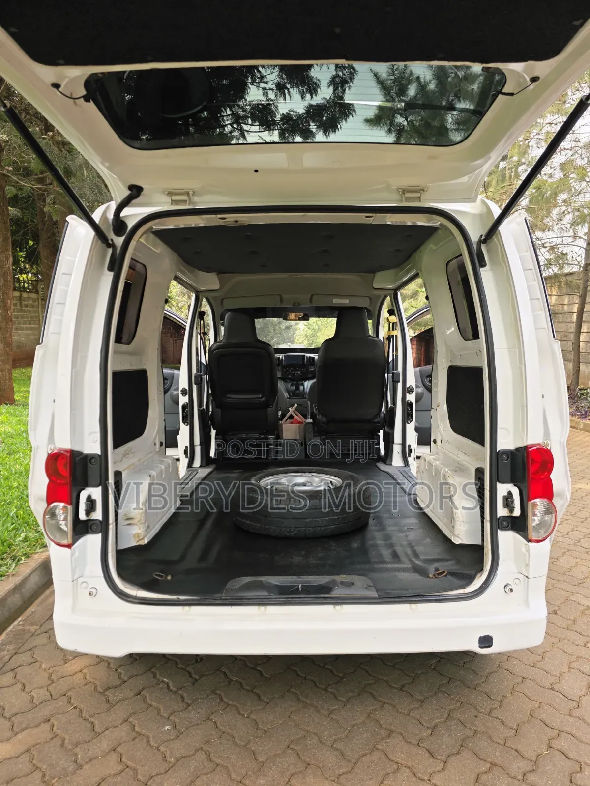 Nissan NV200 2014