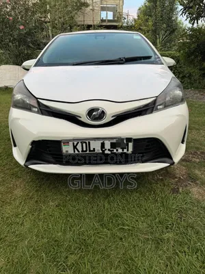 Toyota Vitz 2016 White