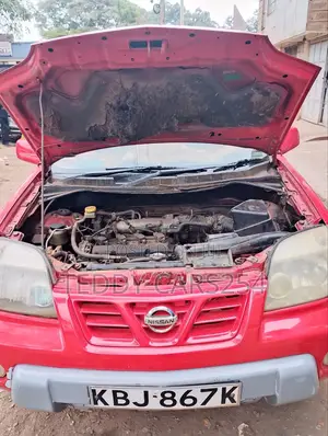 Nissan X-Trail 2003 Red