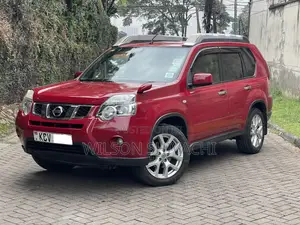 Nissan X-Trail 2012 Red