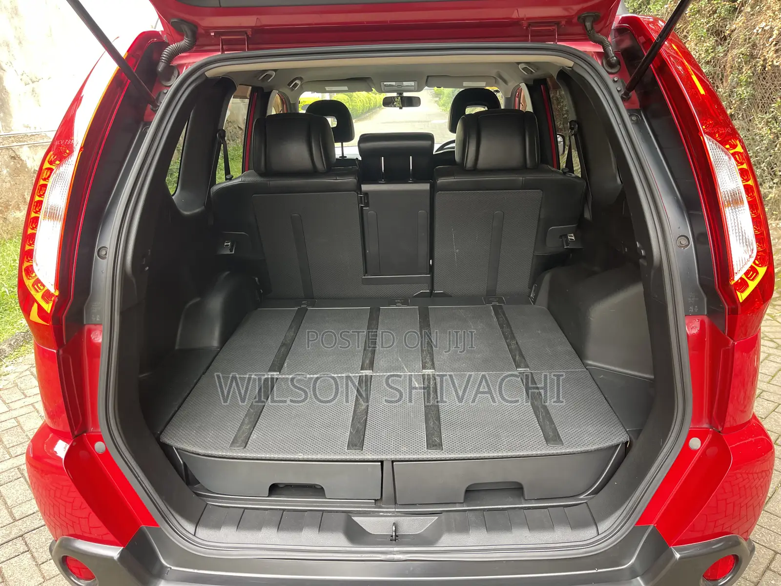 Nissan X-Trail 2012 Red