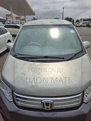 Honda Freed 2013 Silver