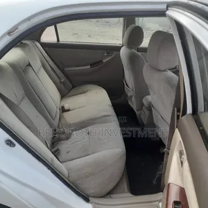 Toyota Corolla 2001 White