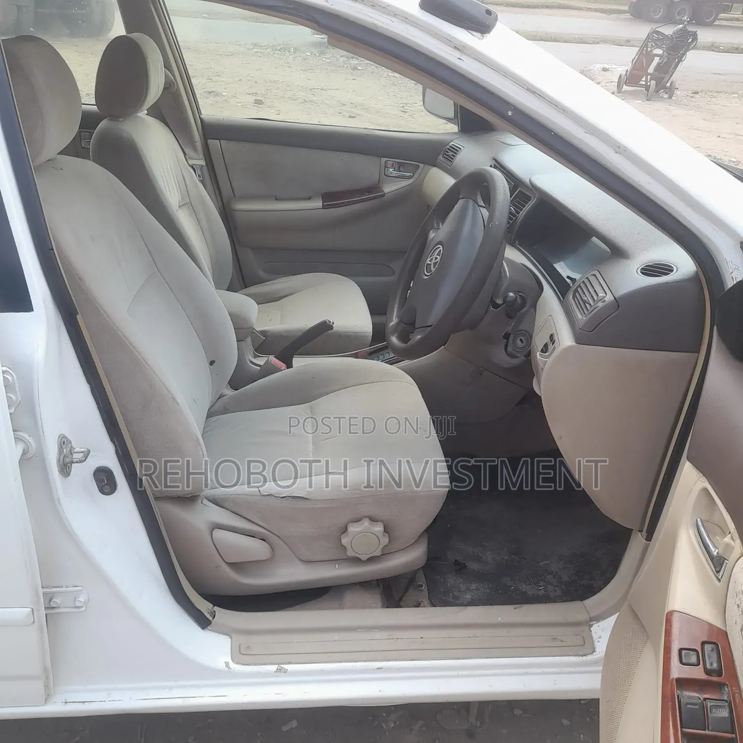Toyota Corolla 2001 White