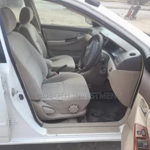 Toyota Corolla 2001 White