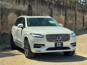 Volvo XC90 2020 Pearl