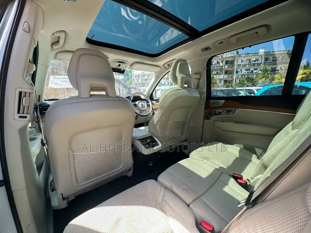 Volvo XC90 2020 Pearl