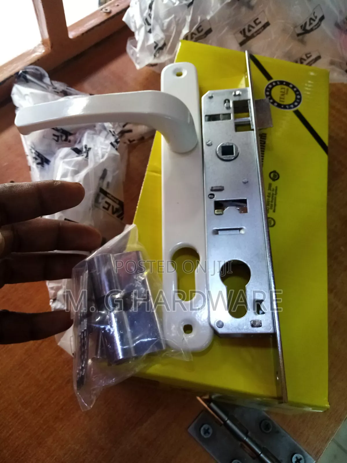 Kac White Aluminium Lock