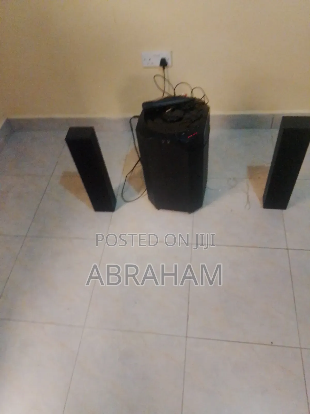 A Woofer With Two Speakers New One