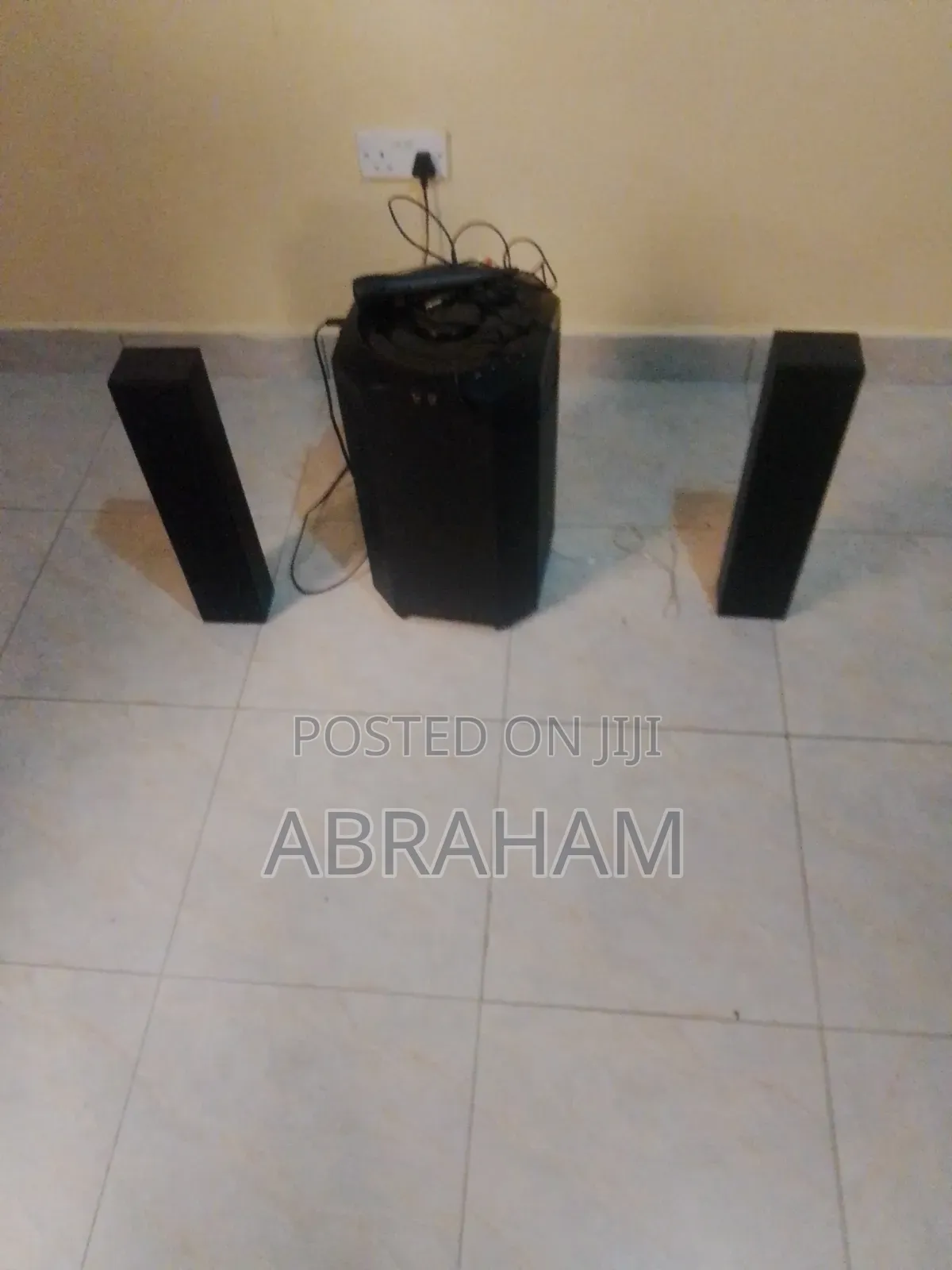 A Woofer With Two Speakers New One