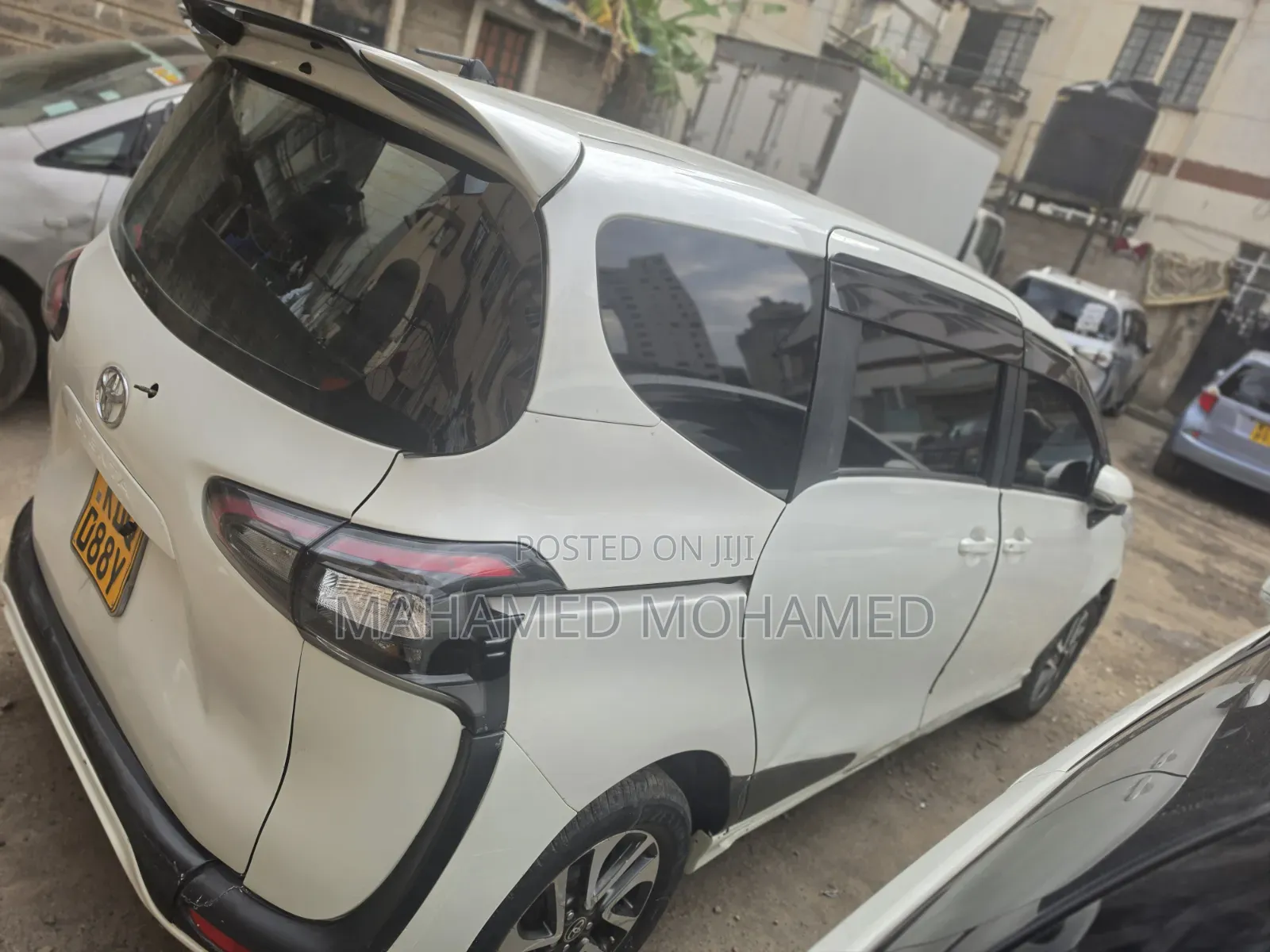 Toyota Sienta 2017 White
