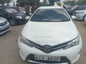 Toyota Auris 2013 White