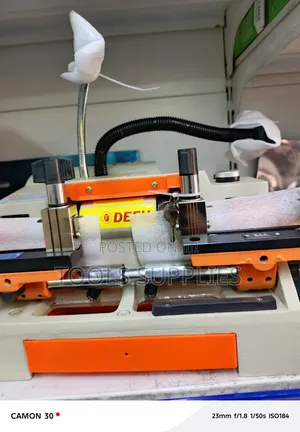 Key Cutting Machine/Defu Key Cutting Machine