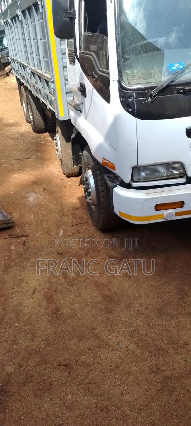 Isuzu Truck CXH - thumbnail 3
