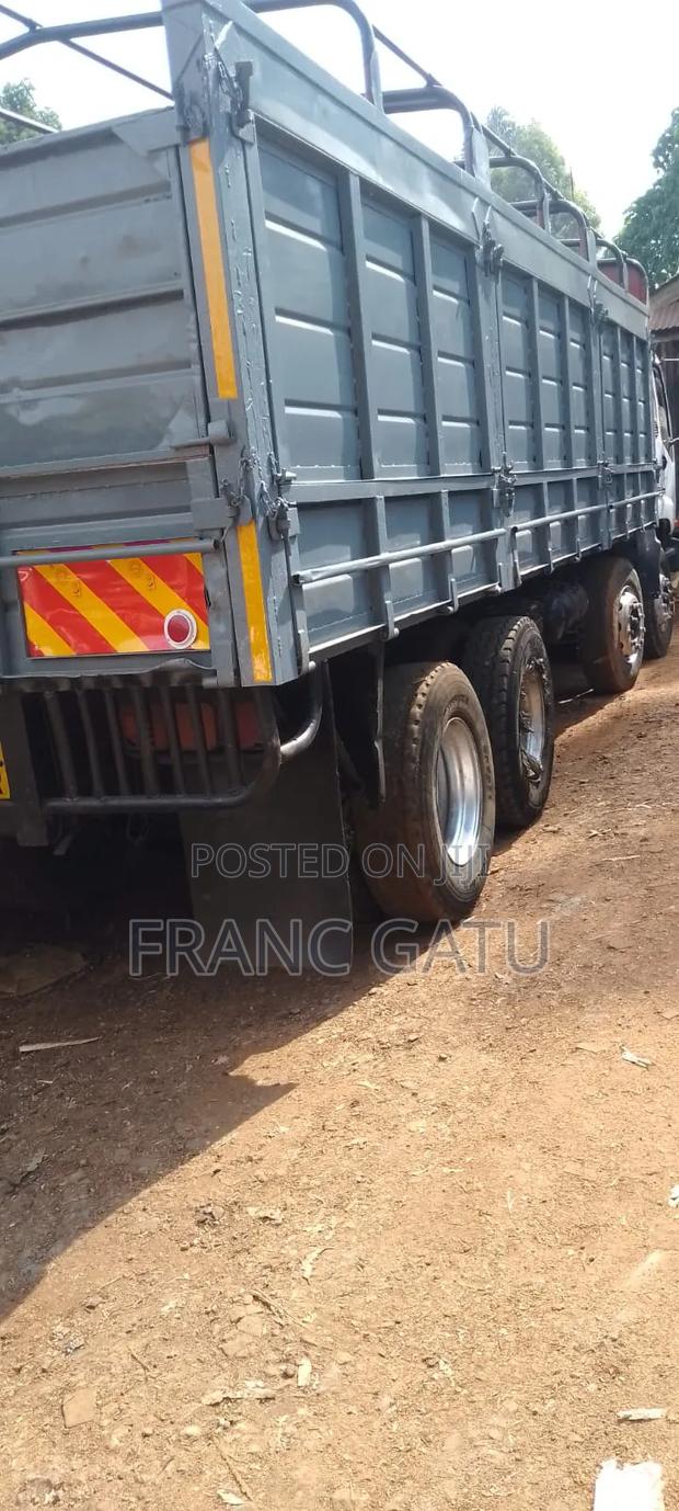 Isuzu Truck CXH - thumbnail 5