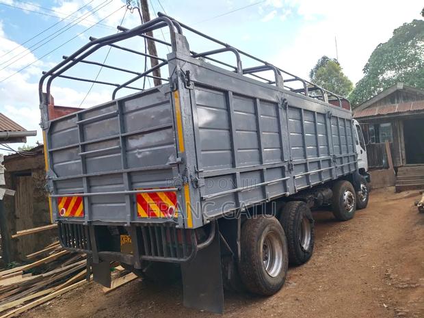 Isuzu Truck CXH - thumbnail 9