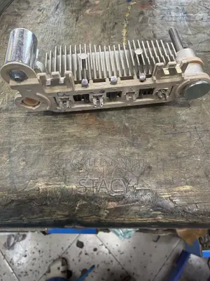 Nissian Navara /B15 Rectifier 12v