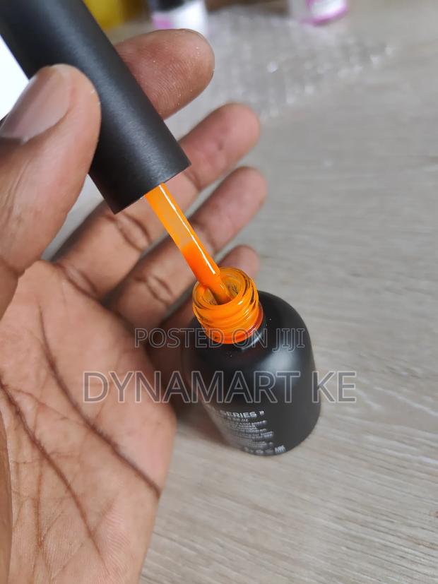 Pretty Pal (Colour Orange) Nail Gel Polish