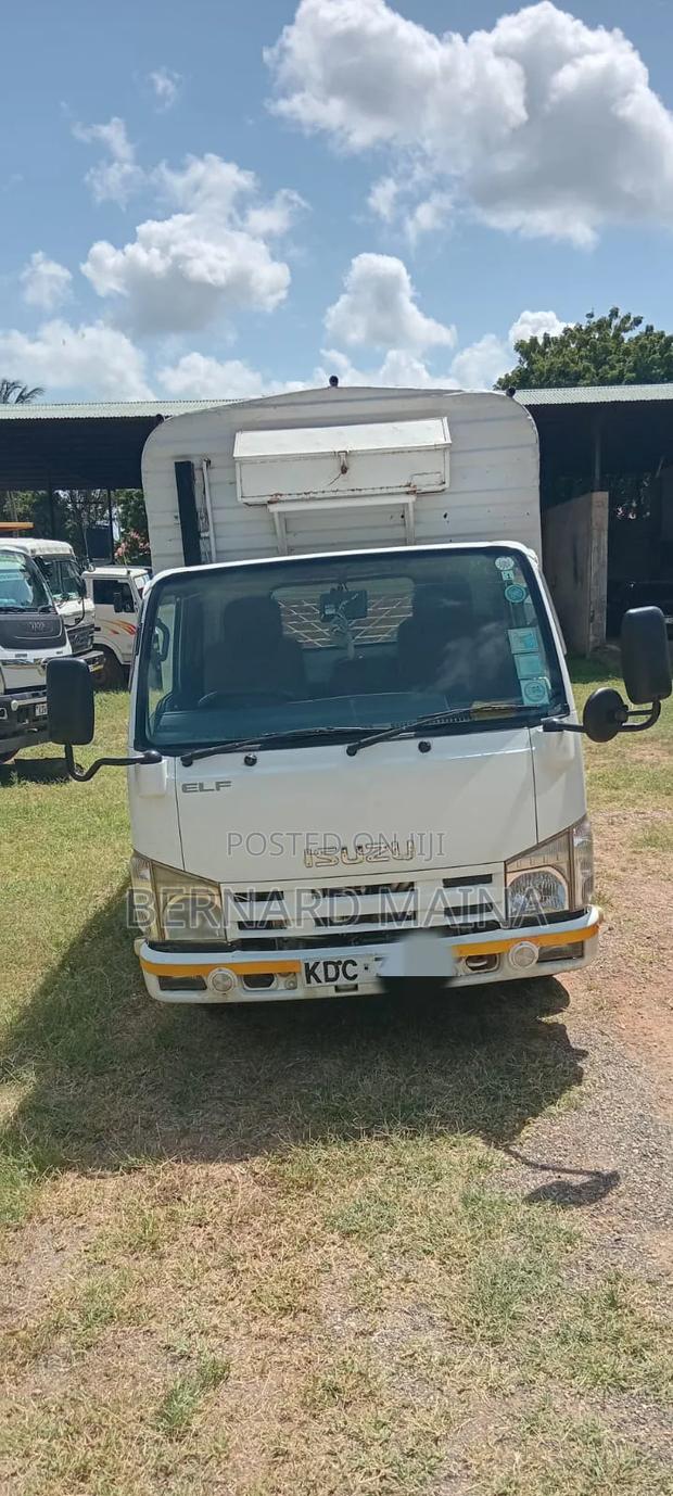 Isuzu Elf 2021 Model - main view