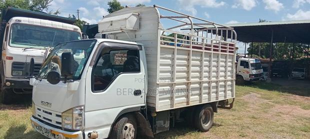 Isuzu Elf 2021 Model - thumbnail 6