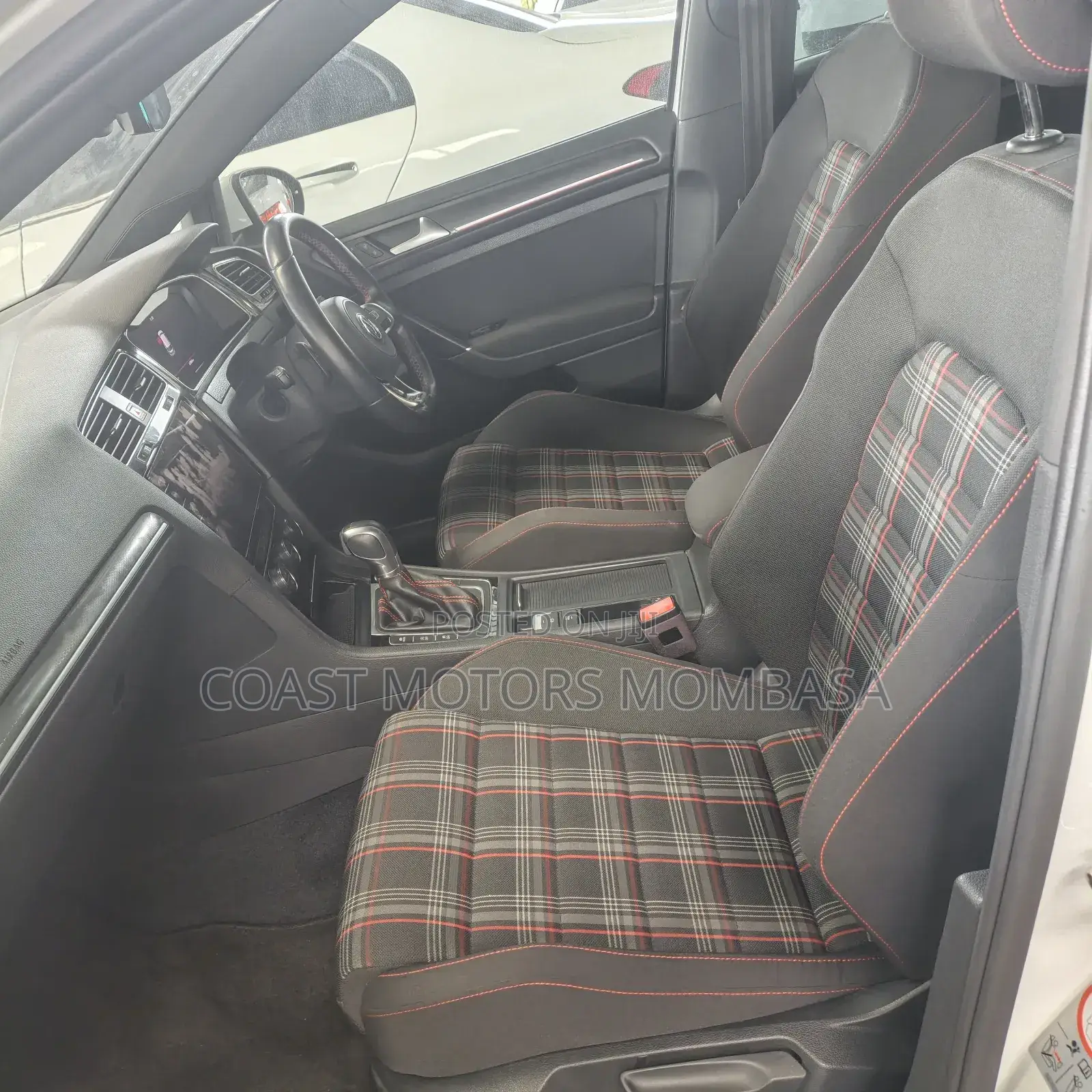Volkswagen Golf GTI 2021 White