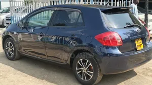 Toyota Auris 2009 Blue
