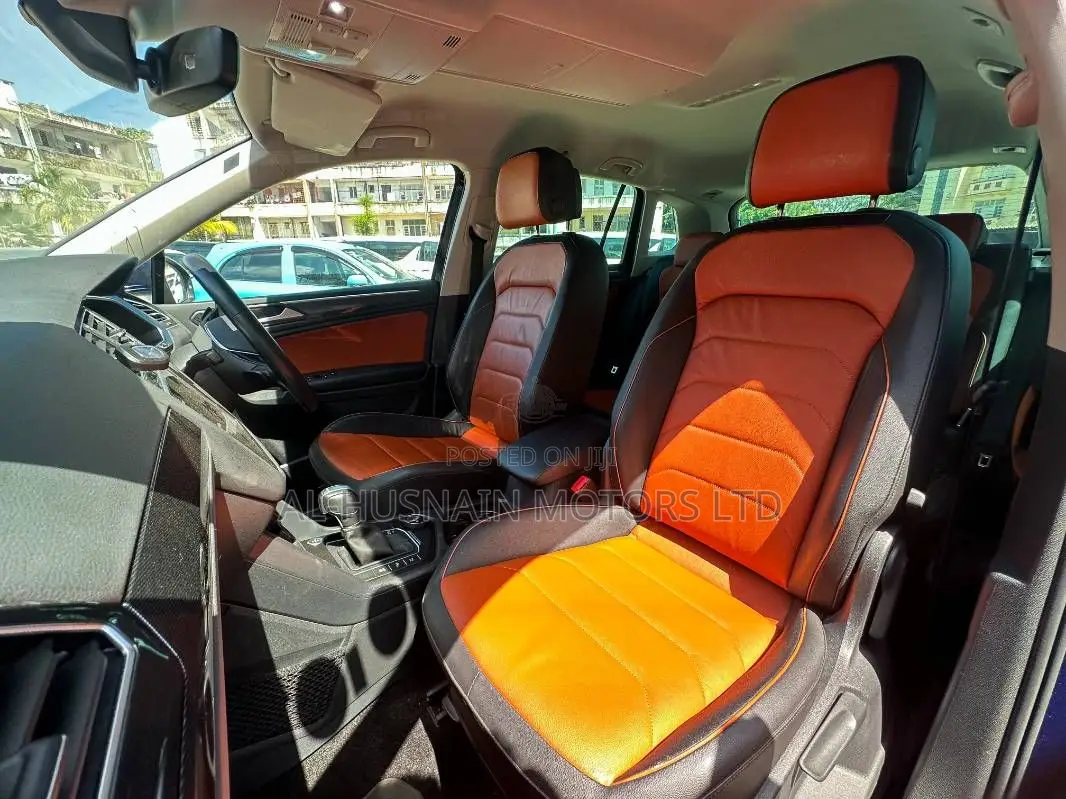 Volkswagen Tiguan 2019 Blue
