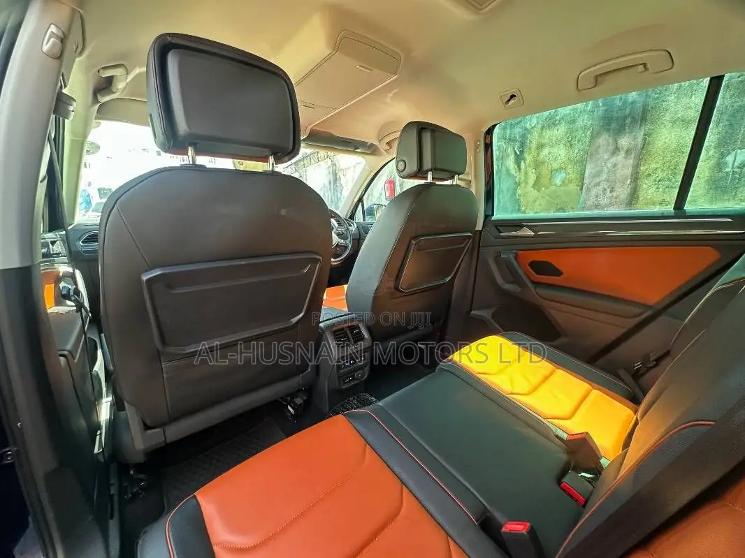 Volkswagen Tiguan 2019 Blue