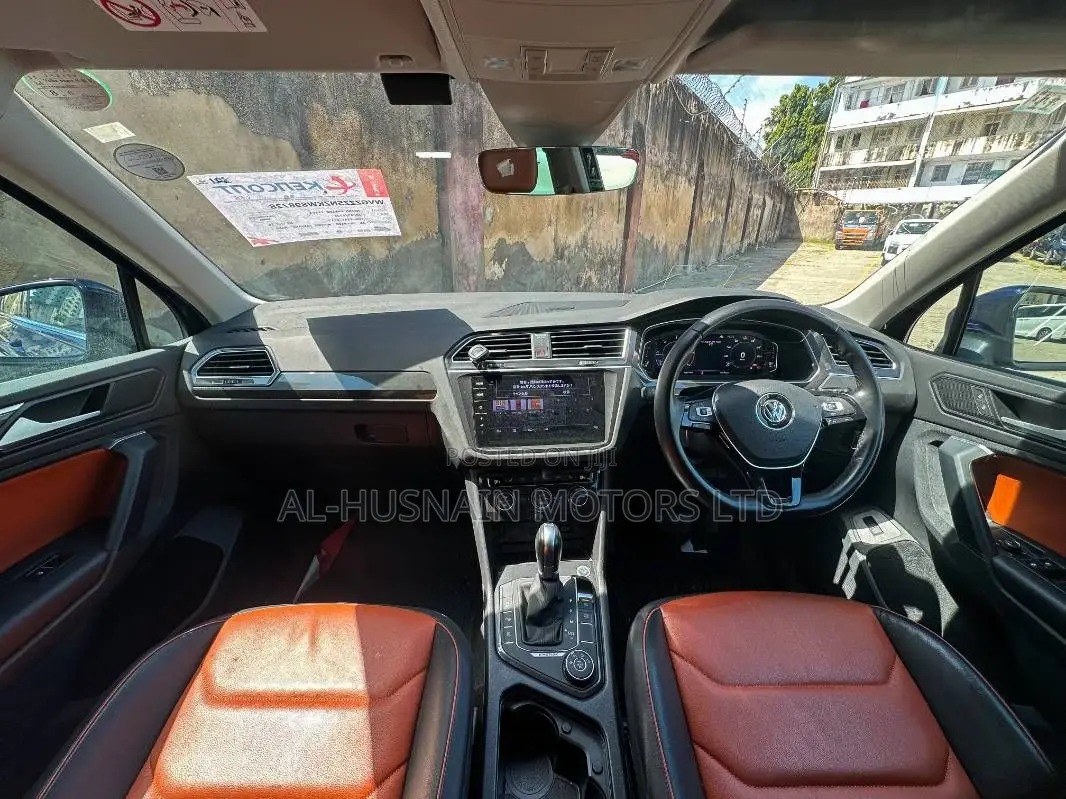 Volkswagen Tiguan 2019 Blue