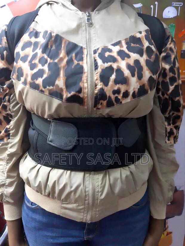 Adjustable Posture Corrector - thumbnail 2