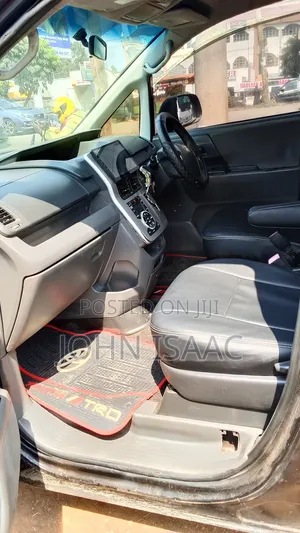 Toyota Noah 2008 Black