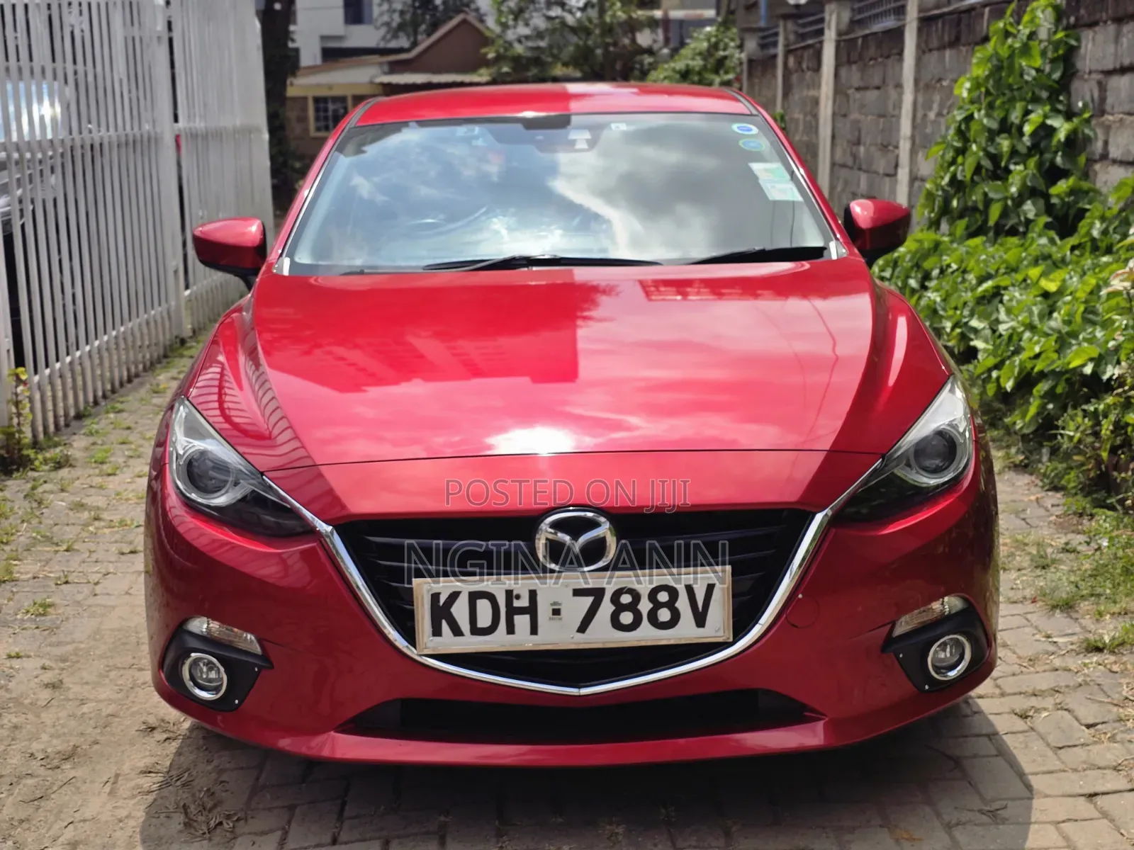 Mazda Axela 2015 Red