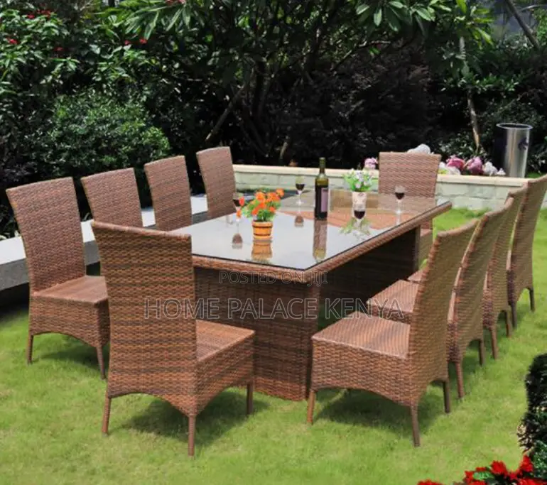 Outdoor Set: 8 Seater Rattan Outdoor Set