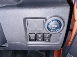 Toyota Passo 2020 Gold