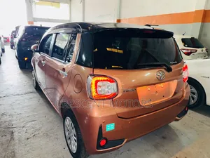 Toyota Passo 2020 Gold