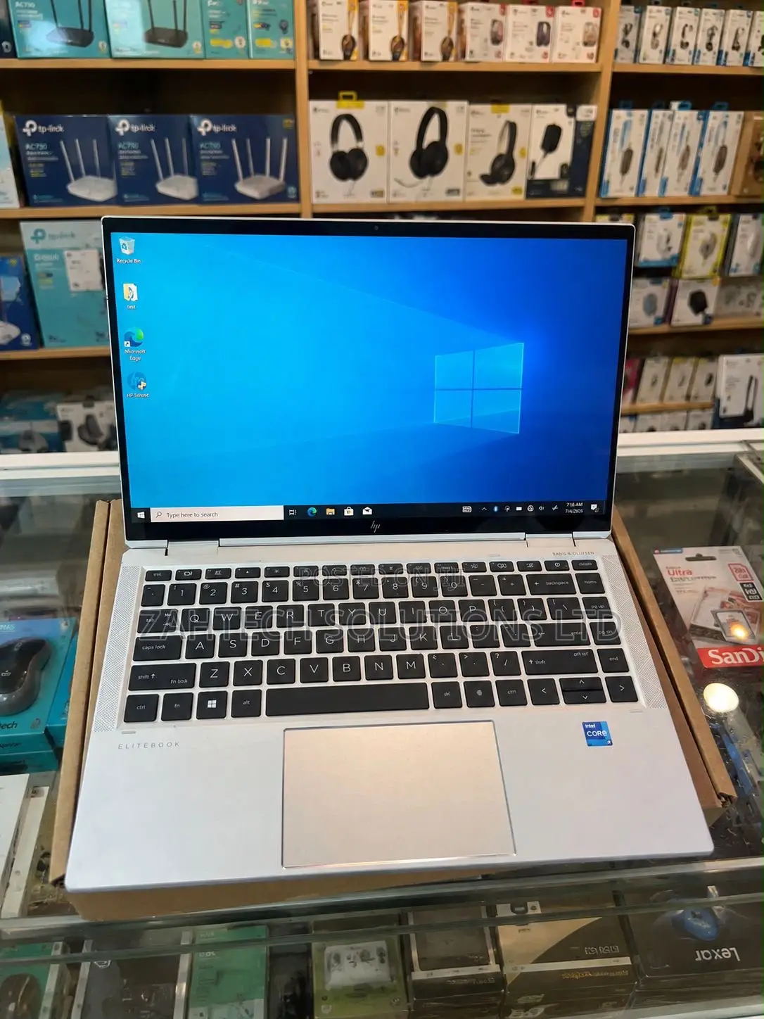 Laptop HP EliteBook 1040 G8 16GB Intel Core i7 SSD 512GB