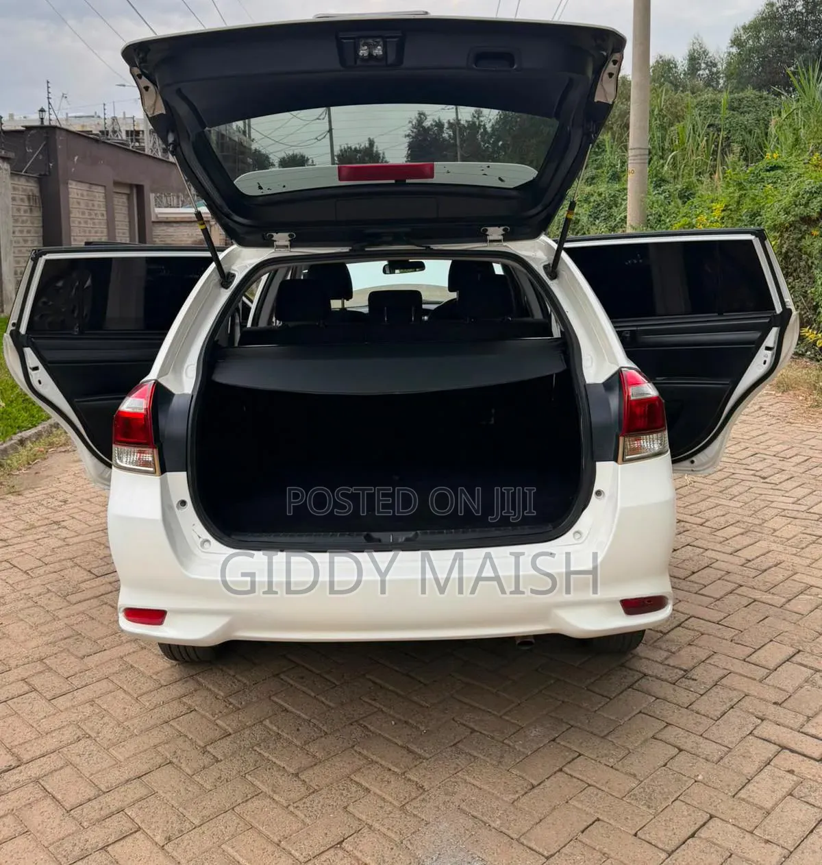 Toyota Corolla Fielder 2017 White