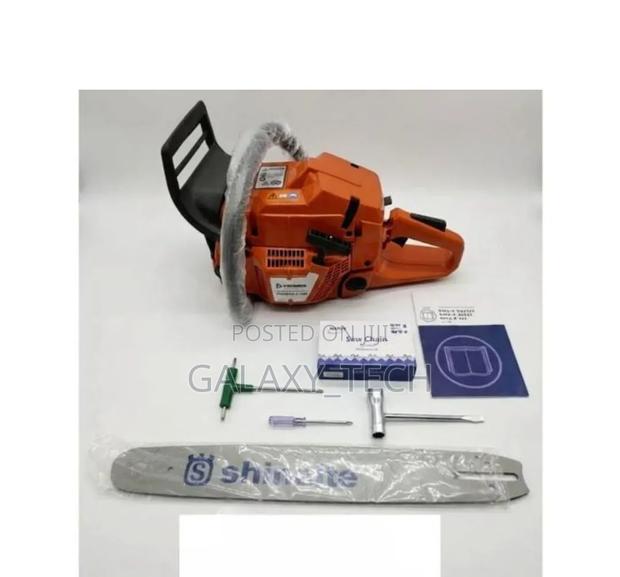Premier 272xp Heavy-Duty, 72cc Commercial-Grade Petrol Chainsaw
