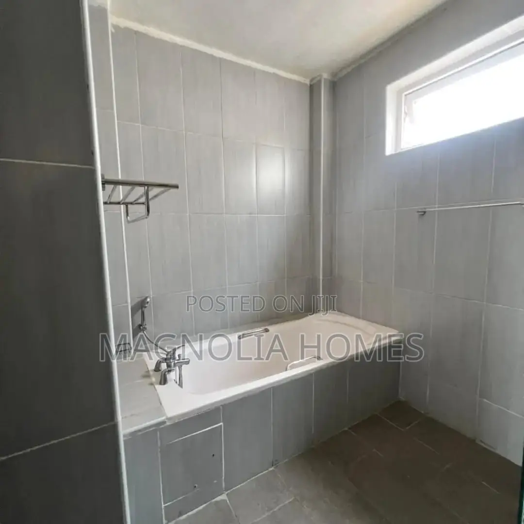 3bdrm Apartment in Valley Arcade for rent