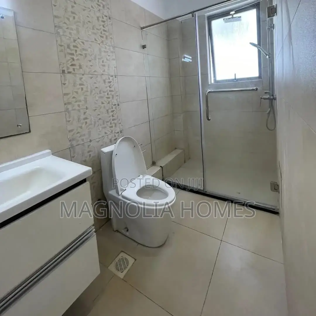 3bdrm Apartment in Valley Arcade for rent